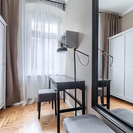 Margi Nell Στσέτσιν